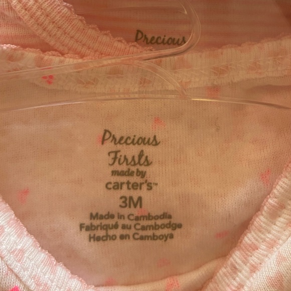 Onesie package of 4! Pink patterned - Picture 7 of 7